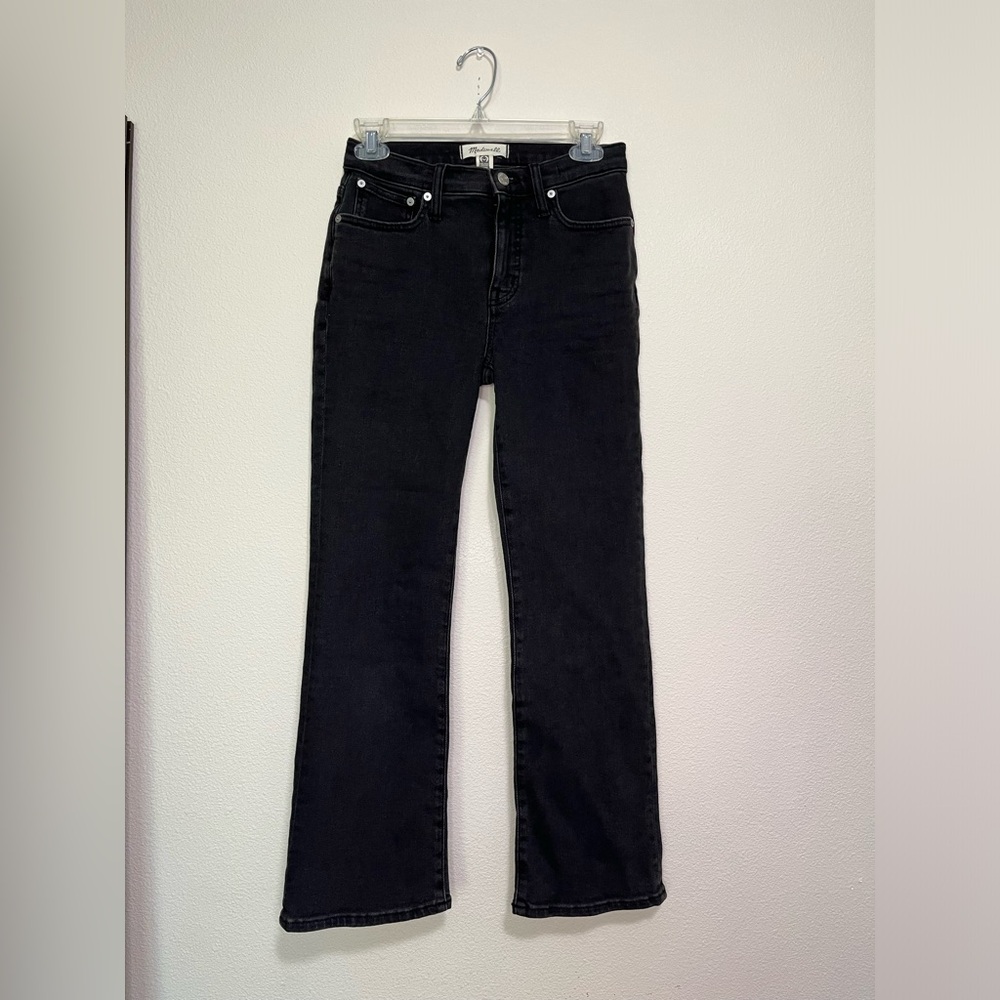 X Madewell Mid-Rise Kick Out Jeans Size 26 Black